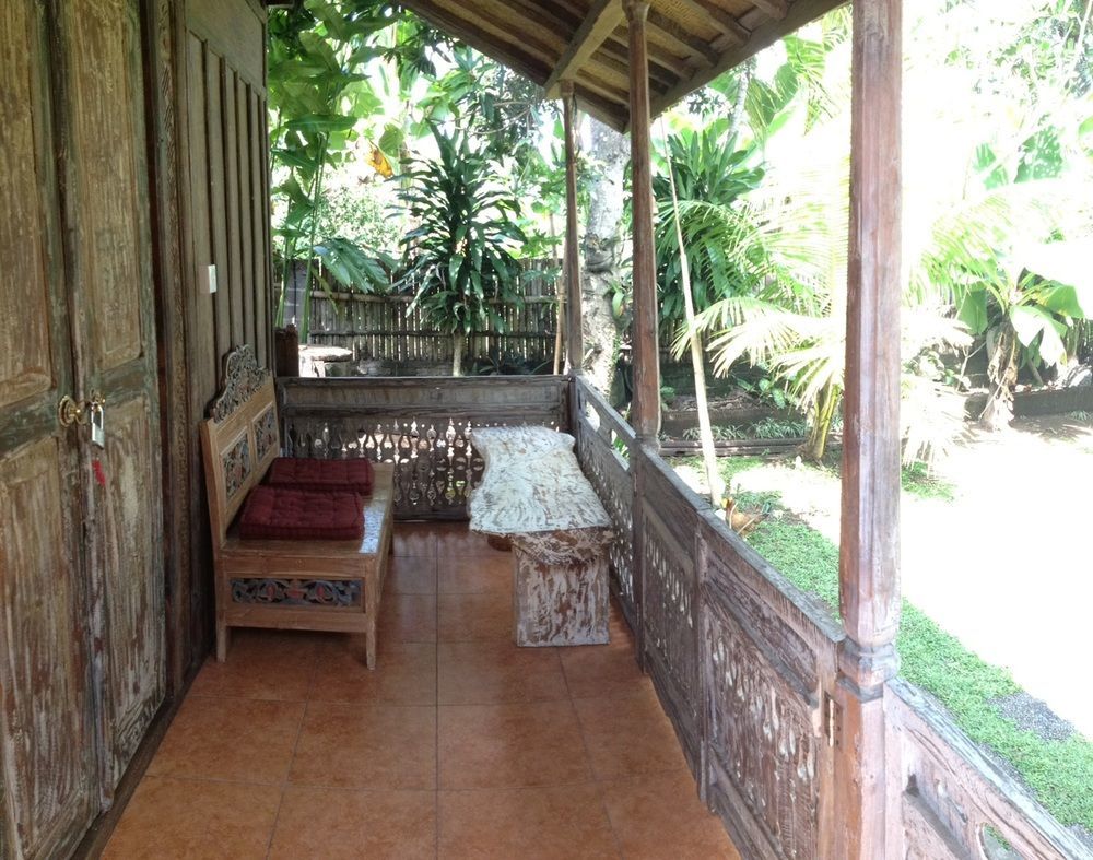 D'Tegale Homestay Cepaka Exterior photo