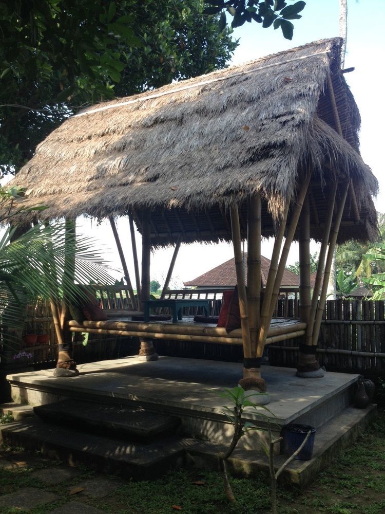 D'Tegale Homestay Cepaka Exterior photo