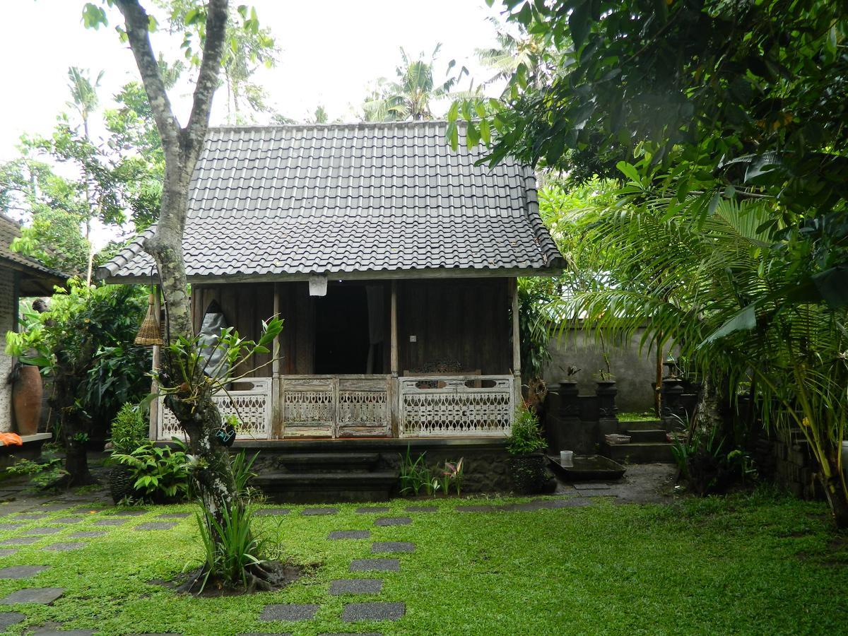 D'Tegale Homestay Cepaka Exterior photo