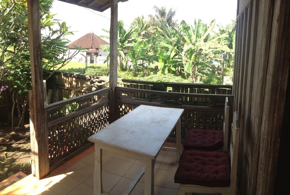 D'Tegale Homestay Cepaka Exterior photo